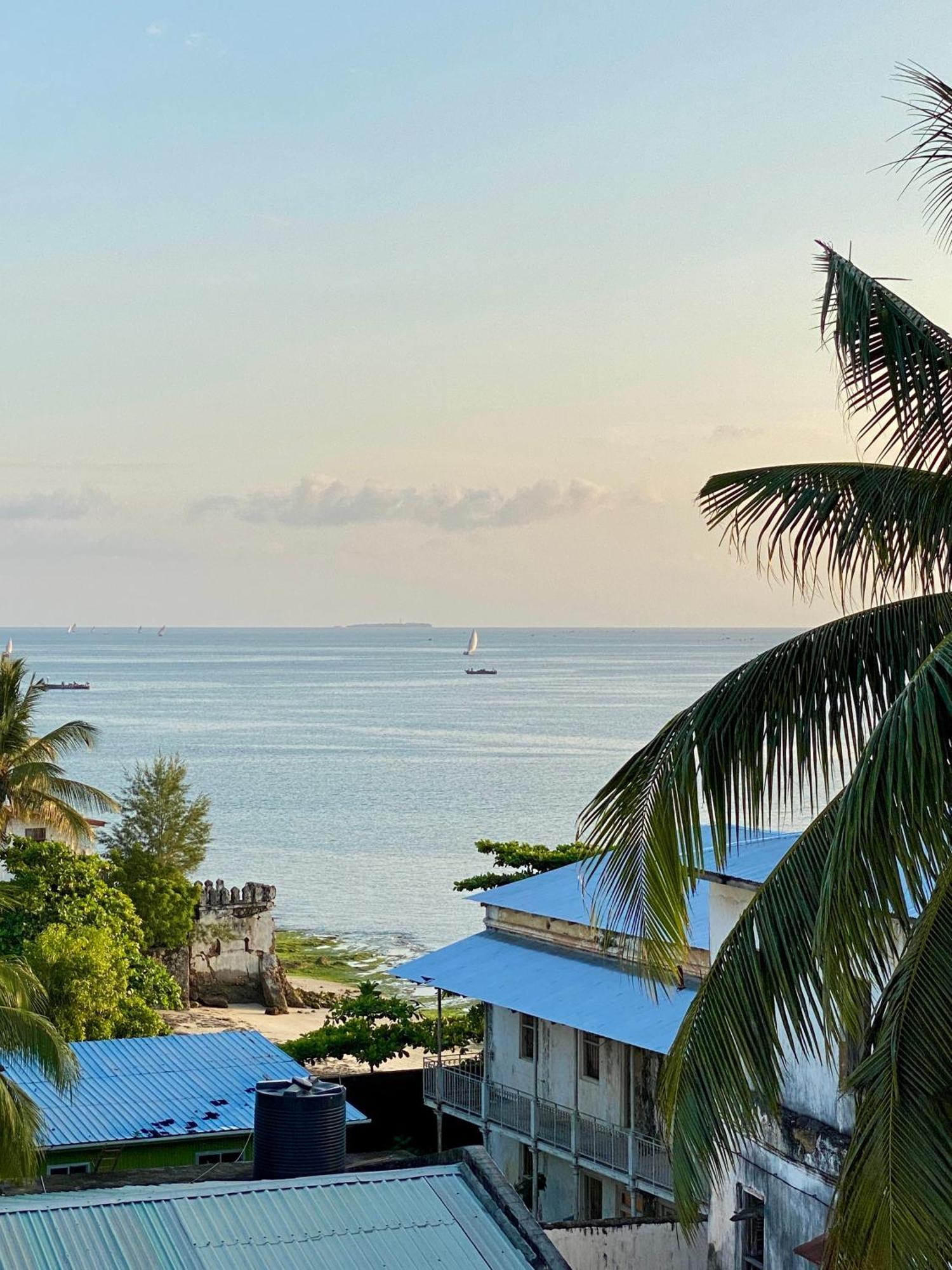 Bed and Breakfast Balcony House Zanzibar Esterno foto
